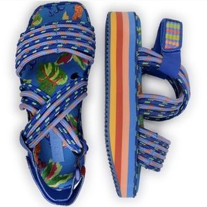 NWT Farm Rio Macaw sandals
